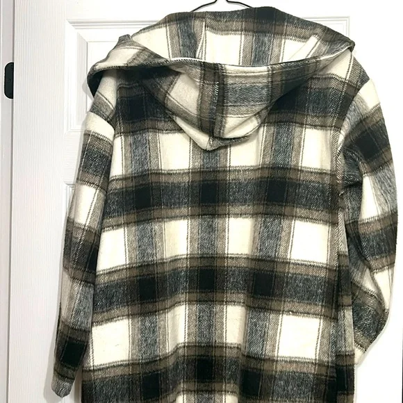 Long plaid transitional shacket - Picture 6 of 7